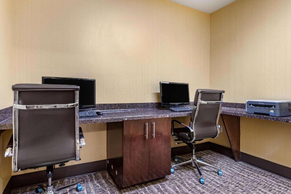 Comfort Inn & Suites Navasota Экстерьер фото