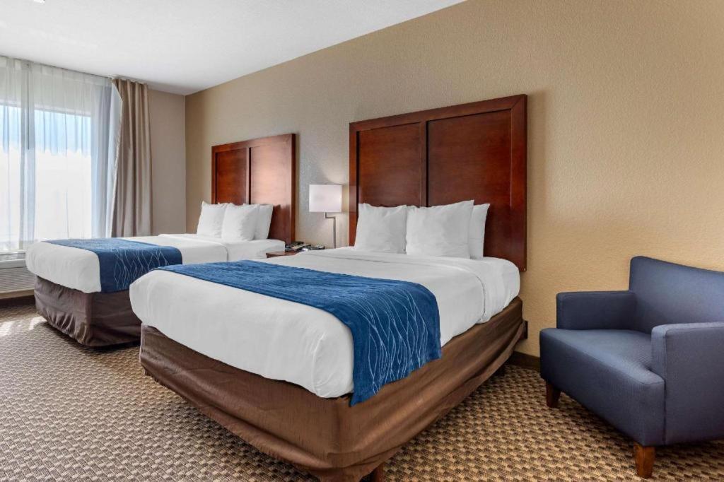 Comfort Inn & Suites Navasota Экстерьер фото