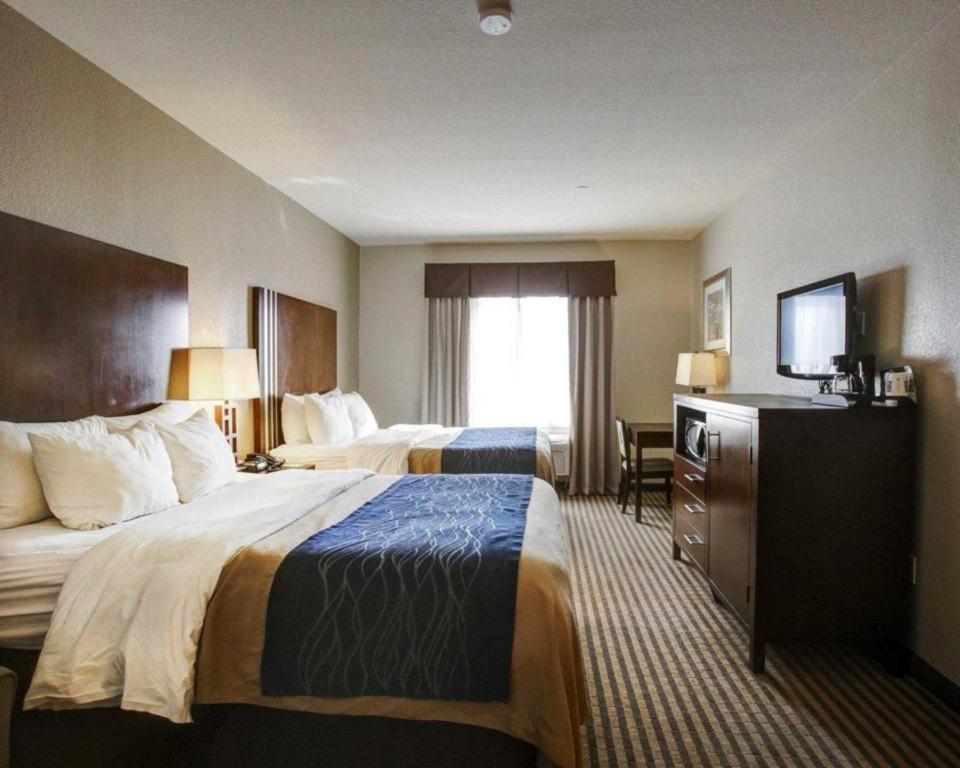Comfort Inn & Suites Navasota Экстерьер фото