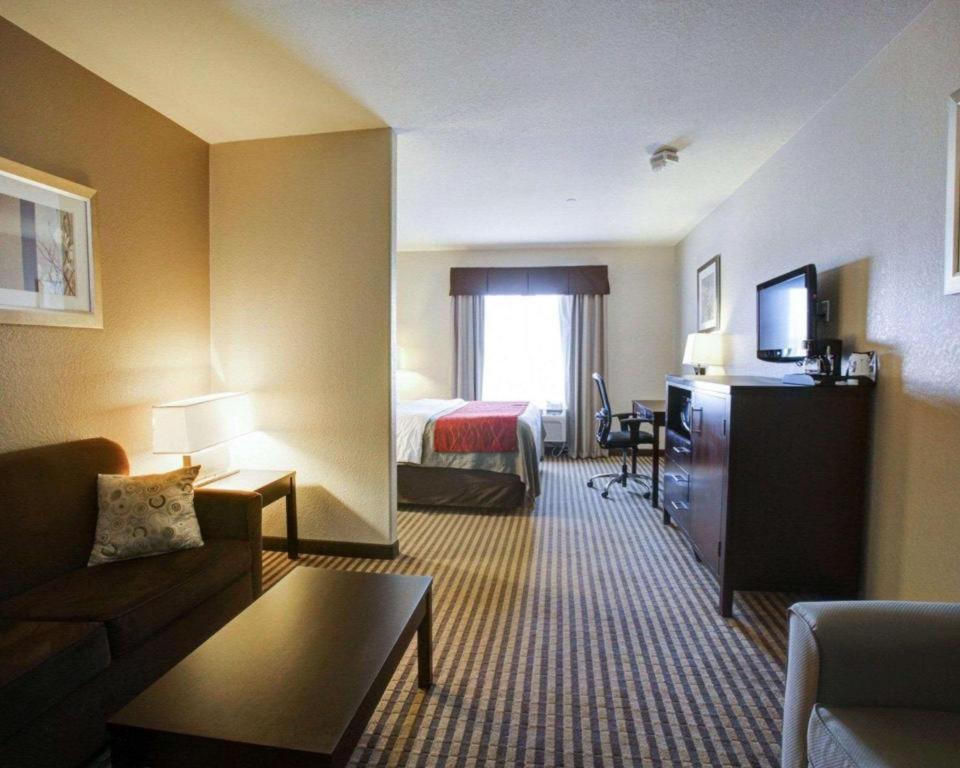 Comfort Inn & Suites Navasota Экстерьер фото