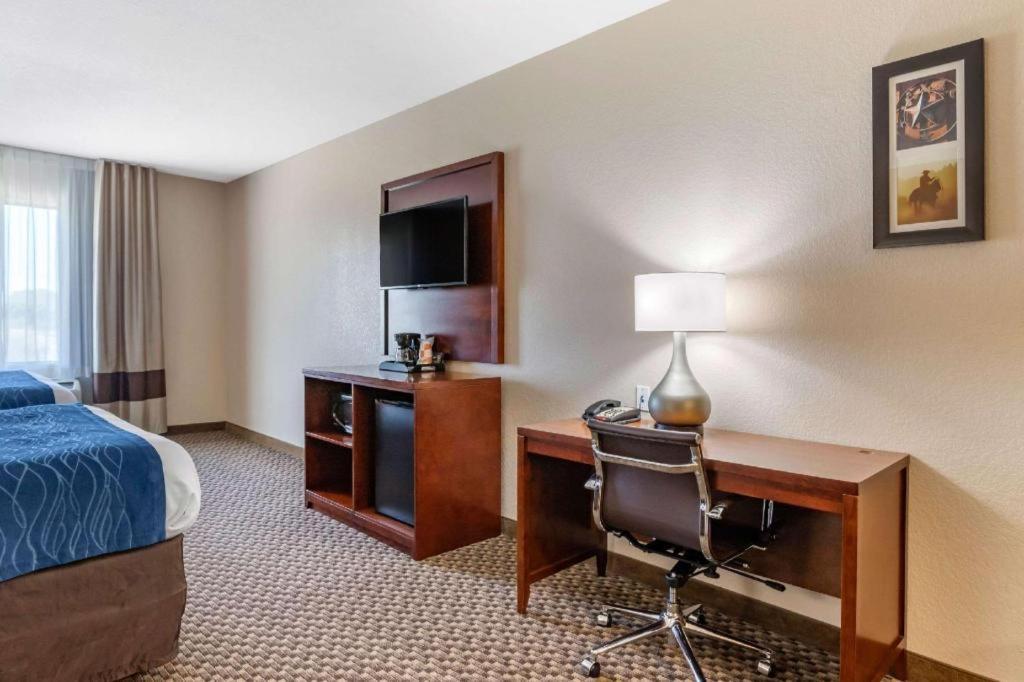 Comfort Inn & Suites Navasota Экстерьер фото
