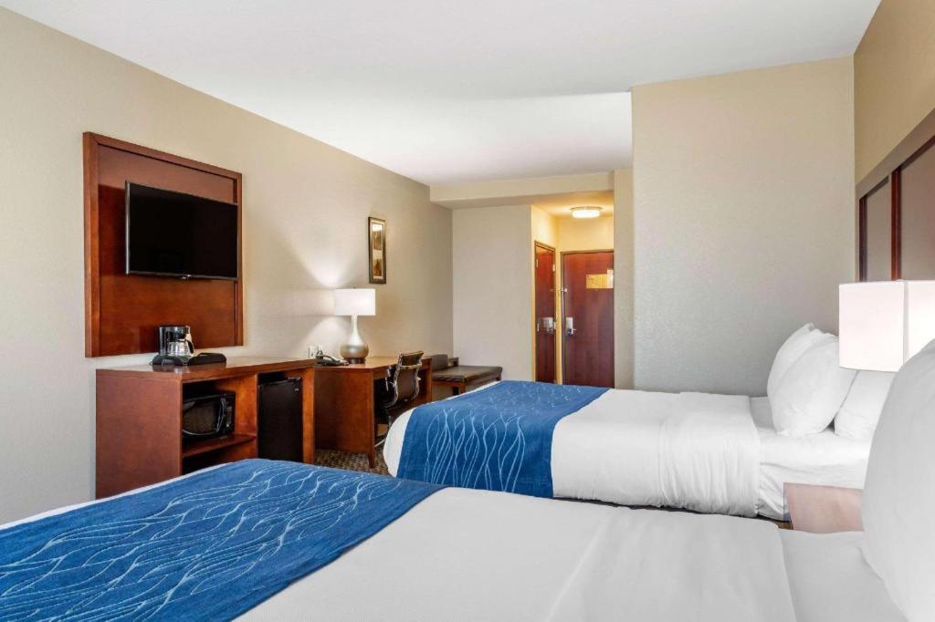 Comfort Inn & Suites Navasota Экстерьер фото