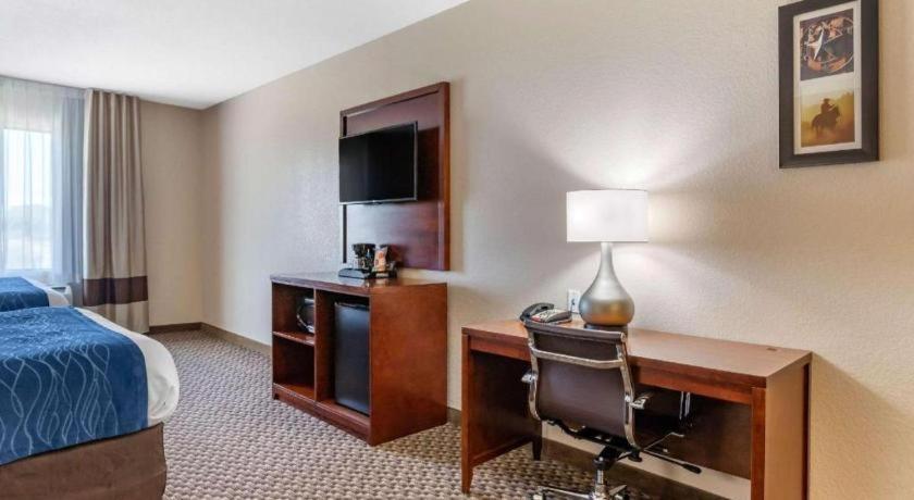 Comfort Inn & Suites Navasota Экстерьер фото